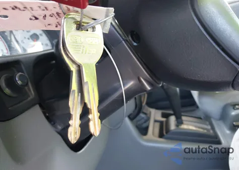 2002 Isuzu Rodeo Sport S 3.2L V6 Hard Top/S 3.2L V6 Soft Top из США, поврежденный, VIN 4S2CK57W324325997